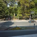 Steady - Guests Gazde/Camere de închiriat *