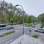 Gazde/Camere de închiriat Steady - Guests